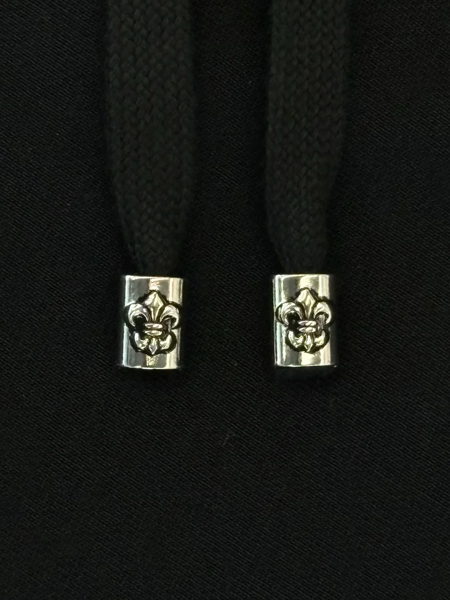 P270 [High Quality] Chrome Hearts Embroidered Horseshoe Rivets🪡+Watermark Letters‼ ️Autumn and winter straight sweatshirt trousers *Customized 420g terry cotton fabric, soft, skin-friendly and comfortable *Embroidery process: horseshoe print + rivet embroidery *A very simple and elegant classic continuation, both in terms of upper body comfort, it is unparalleled, interpreting your luxury and taste, creating your fashionable style and charm. Three complete standards. Same style for men and women. 𝐂𝐎𝐋𝐎𝐔𝐑: Black 𝐒𝐈𝐙𝐄: S-XL